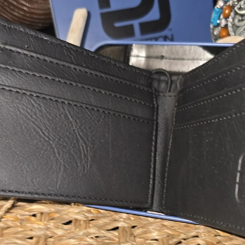 Distortion Black Embossed Card Holder